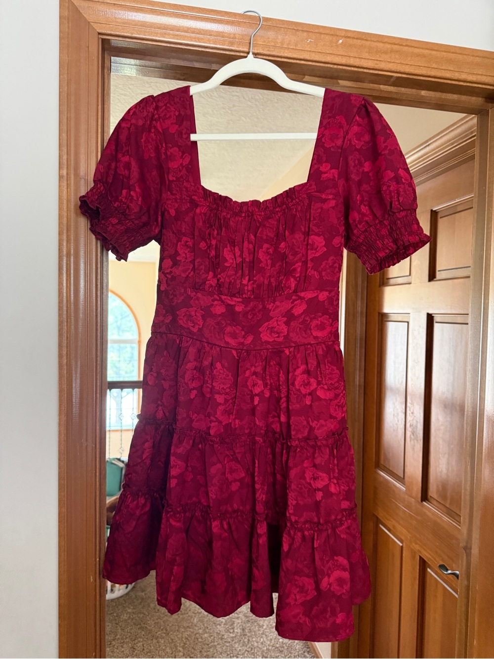 Altered State Ruby Red Floral Puff Sleeve Mini Dress
Size M
Worn once